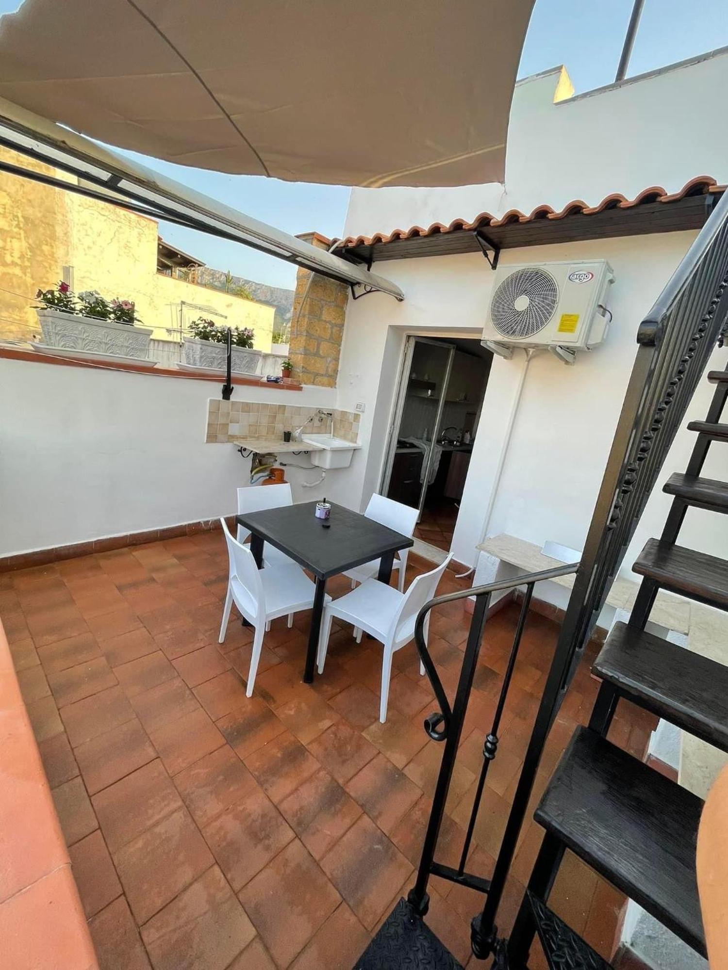 Casa Vacanza L'Antico Moderno テッラジーニ エクステリア 写真